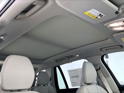 New 2026 Volvo XC90 T8 Ultra w/ Protection Package Premier image 31