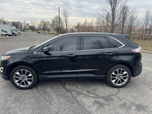 Used 2017 Ford Edge Titanium w/ Technology Package image 4