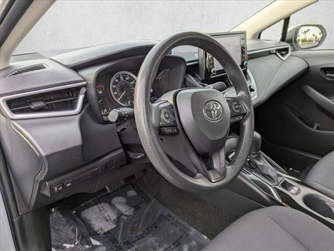 Certified 2022 Toyota Corolla LE image 10