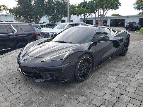 Used 2023 Chevrolet Corvette Stingray Preferred Cpe w/ 2LT RWD image 3