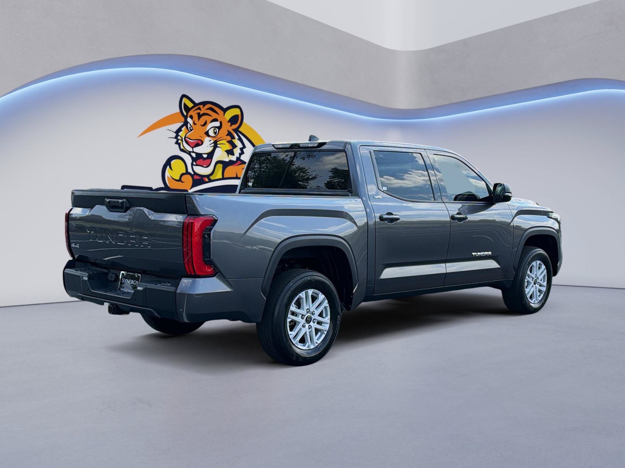 Used 2023 Toyota Tundra SR5 w/ SR5 Premium Package AWD/4WD image 5