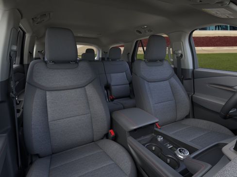 Used 2026 Ford Explorer Active RWD image 10