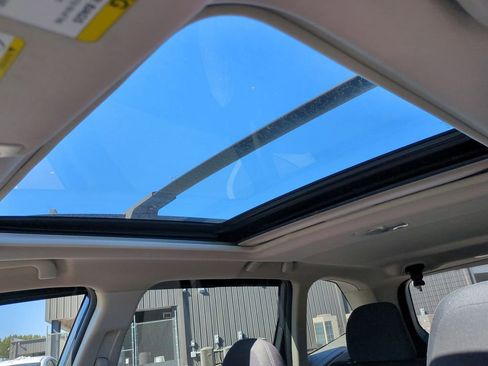 Used 2020 Subaru Forester Premium image 16