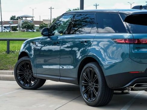 New 2026 Land Rover Range Rover Sport SE AWD/4WD image 14