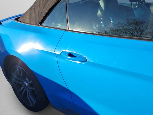 Used 2017 Ford Mustang Premium image 15