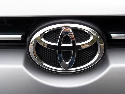 Used 2023 Toyota 4Runner SR5 Premium image 96