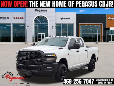 Used 2025 RAM 2500 Tradesman AWD/4WD image 2