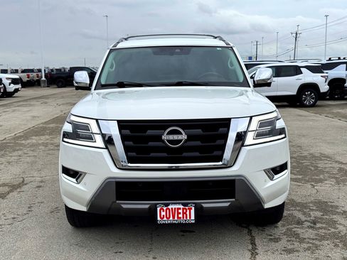 Used 2021 Nissan Armada Platinum w/ Captain's Chairs Package image 3