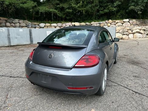 Used 2018 Volkswagen Beetle 2.0T S FWD image 5