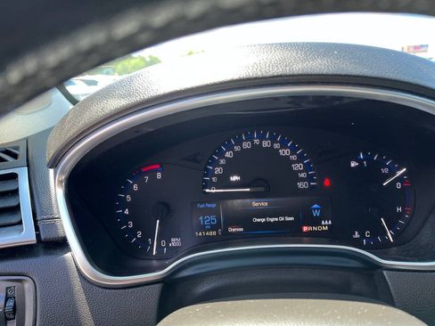 Used 2015 Cadillac SRX Luxury w/ Driver Awareness Package AWD/4WD image 7