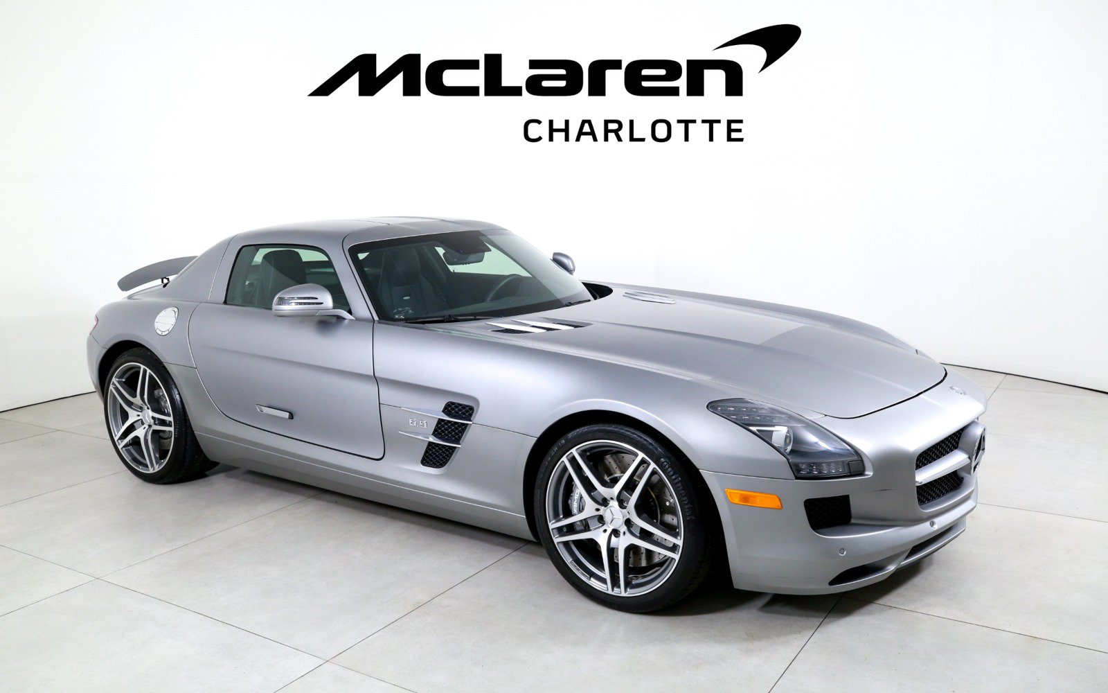 Used 2011 Mercedes-Benz SLS AMG Coupe image 2