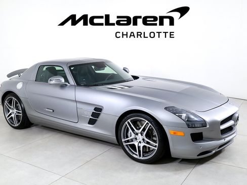 Used 2011 Mercedes-Benz SLS AMG Coupe image 2