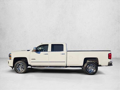 Used 2017 Chevrolet Silverado 3500 High Country w/ Duramax Plus Package image 8
