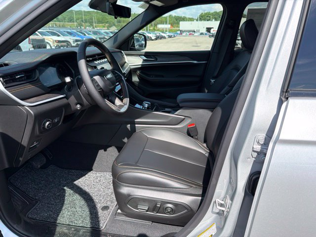 New 2026 Jeep Grand Cherokee Limited AWD/4WD image 14