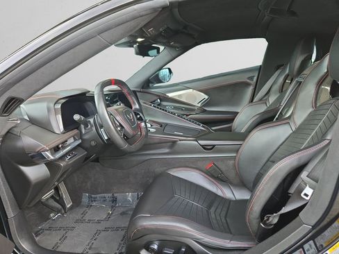 Used 2020 Chevrolet Corvette Stingray Premium Cpe w/ 3LT Preferred Equipment Group image 11