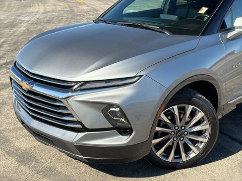 Used 2023 Chevrolet Blazer Premier w/ Driver Confidence II Package AWD/4WD image 8