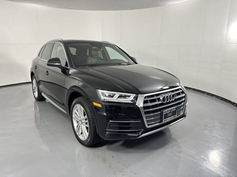 Used 2018 Audi Q5 2.0T Premium Plus w/ Premium Plus Package image 28