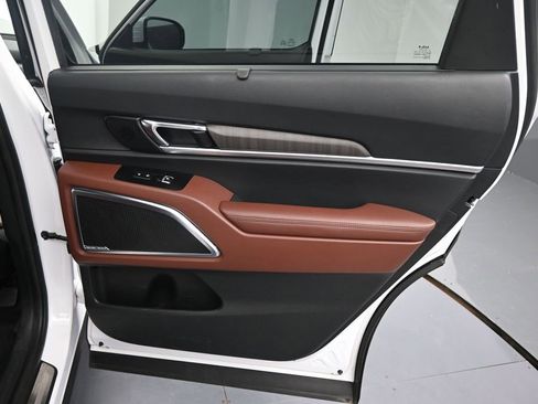 Certified 2023 Kia Telluride SX Prestige AWD/4WD image 22