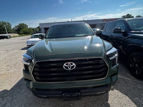 Certified 2023 Toyota Sequoia SR5 w/ SR5 Premium Package AWD/4WD image 1