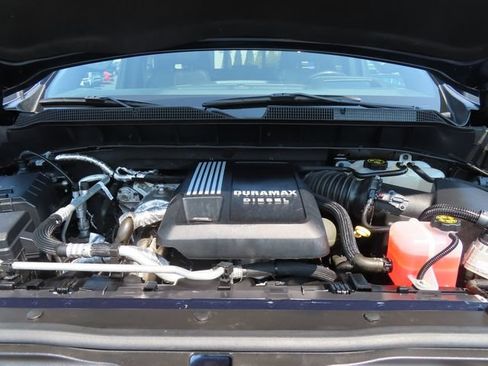 Used 2021 Chevrolet Silverado 1500 High Country w/ Technology Package AWD/4WD image 52