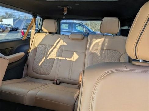 Used 2023 Jeep Grand Wagoneer L Series III w/ HD Trailer Tow Package image 26