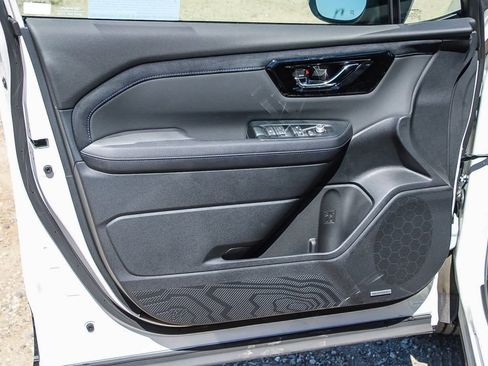 New 2025 Subaru Forester Limited image 3