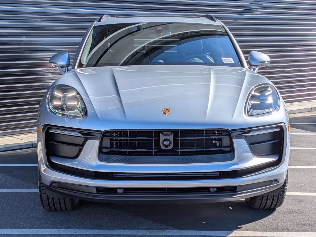 Certified 2026 Porsche Macan AWD/4WD image 10