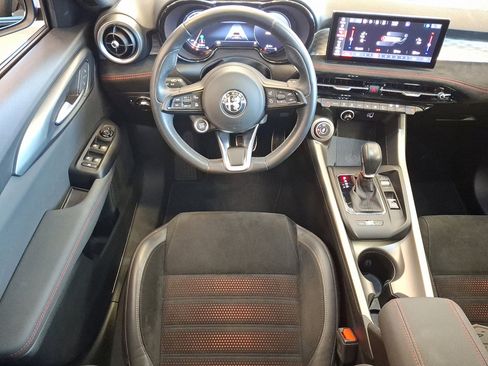 Used 2024 Alfa Romeo Tonale Veloce image 22