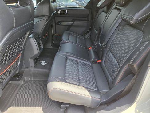 Used 2025 Ford Bronco Raptor AWD/4WD image 17