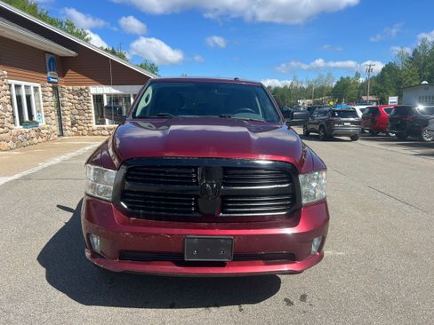 Used 2016 RAM 1500 Express AWD/4WD image 2