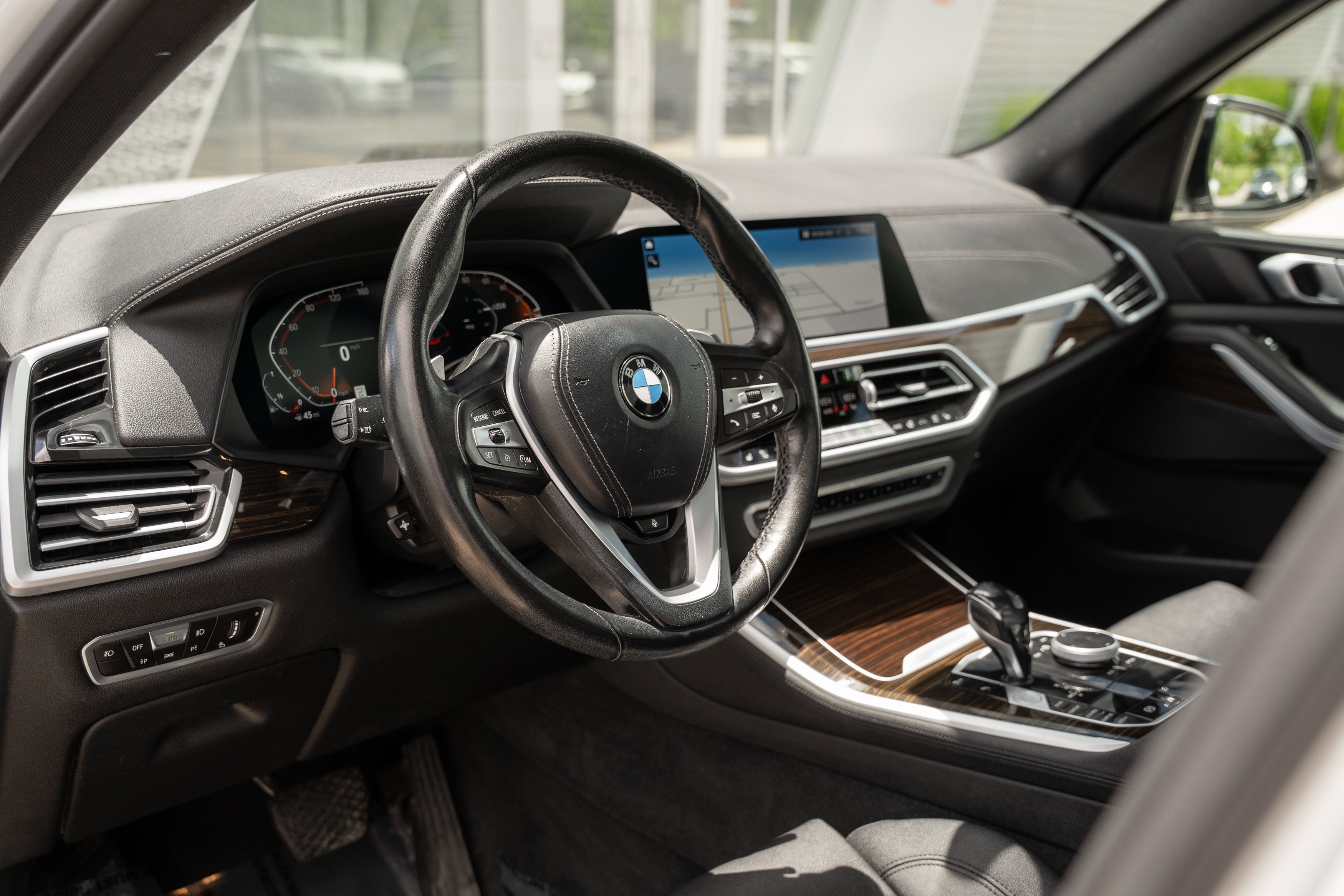 Used 2021 BMW X5 xDrive40i w/ Convenience Package AWD/4WD image 10