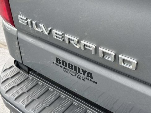 Used 2020 Chevrolet Silverado 1500 Custom AWD/4WD image 33