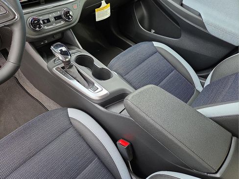 New 2026 Buick Envista Preferred image 25