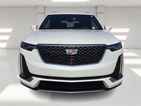 Used 2024 Cadillac XT6 Luxury w/ LPO, Floor Liner Package image 8