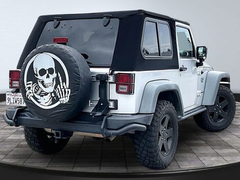 Used 2012 Jeep Wrangler Rubicon AWD/4WD image 22