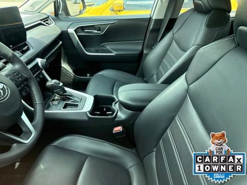 Used 2023 Toyota RAV4 XLE Premium FWD image 4