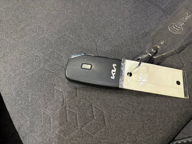 Certified 2025 Kia Seltos S AWD/4WD image 31