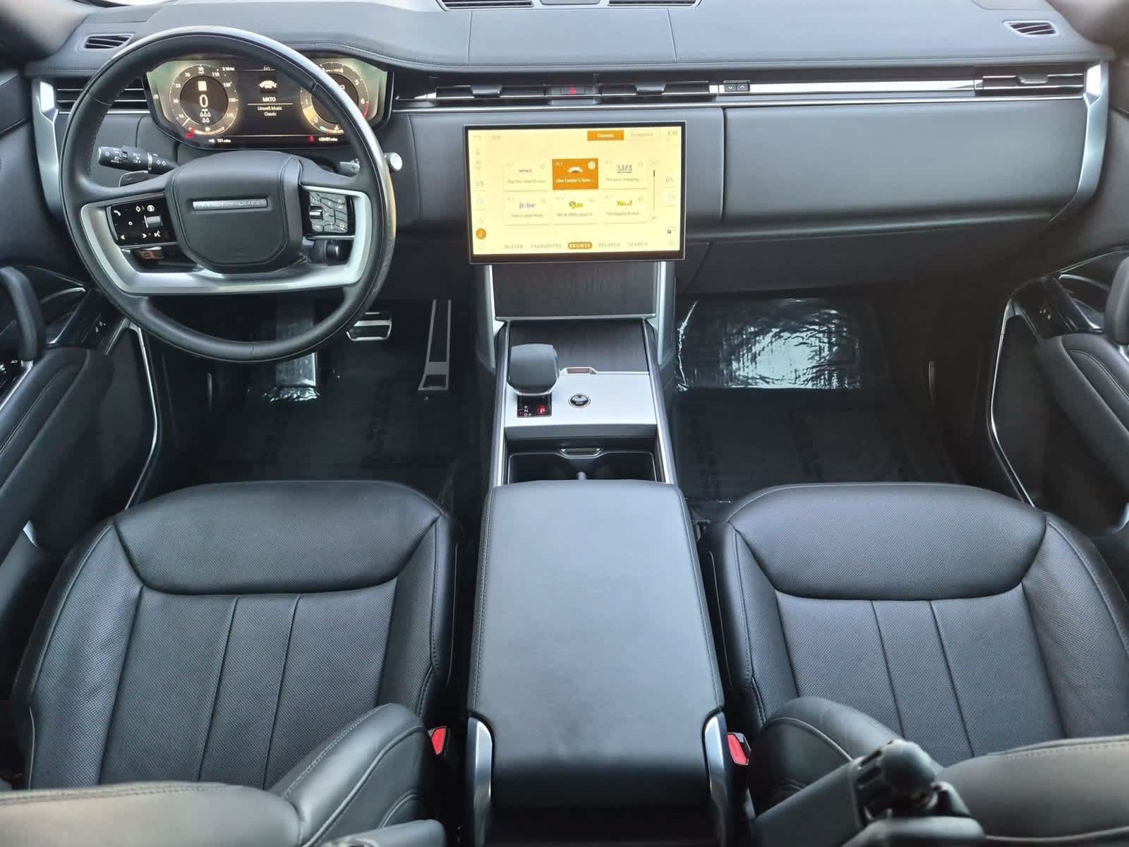Used 2024 Land Rover Range Rover Long Wheelbase SE AWD/4WD image 15