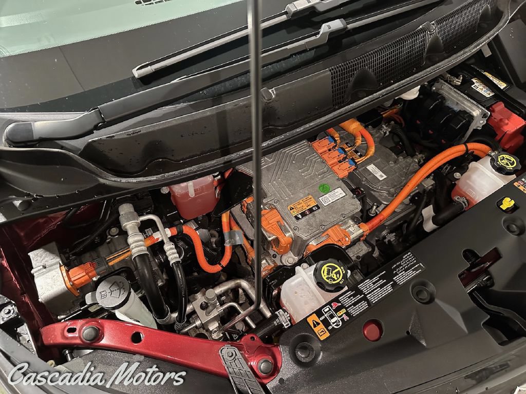 Used 2020 Chevrolet Bolt Premier w/ Infotainment Package FWD image 35