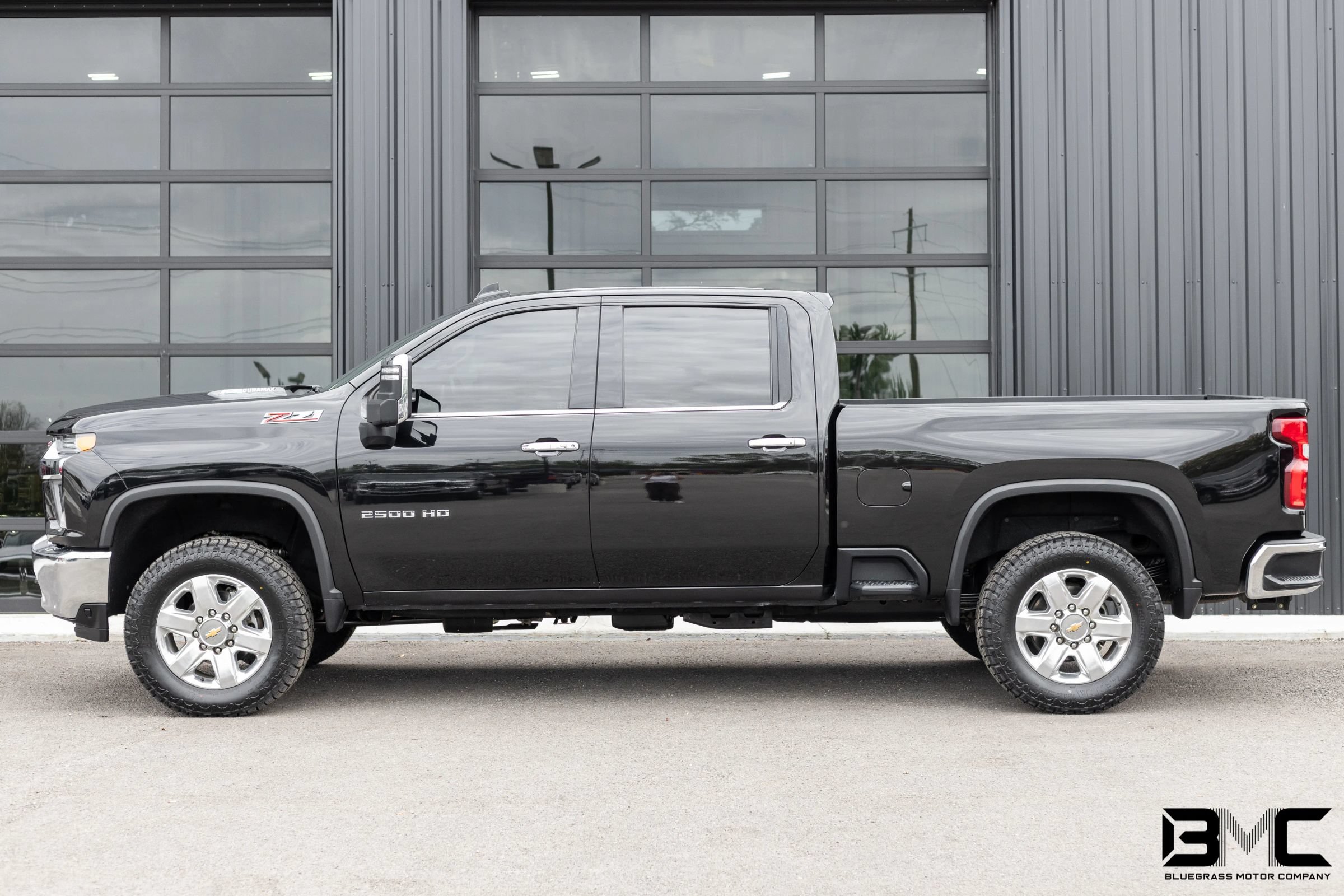 Used 2022 Chevrolet Silverado 2500 LTZ AWD/4WD image 4