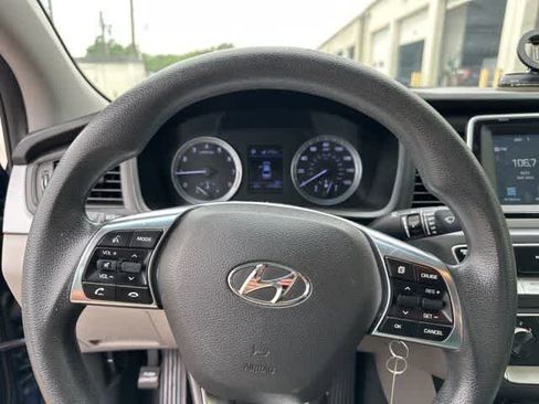 Used 2018 Hyundai Sonata SE FWD image 9