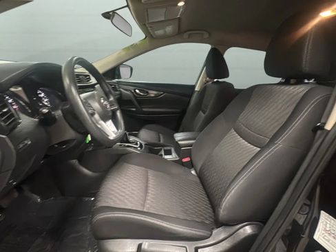 Used 2017 Nissan Rogue S FWD image 20