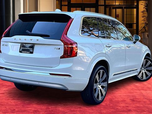 Used 2022 Volvo XC90 T6 Inscription w/ Advanced Package image 12