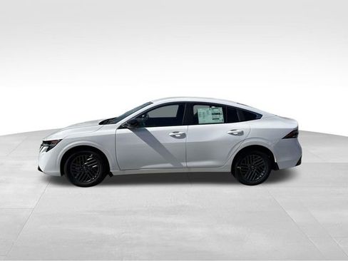 New 2026 Nissan Sentra SV w/ SV Convenience Package FWD image 4