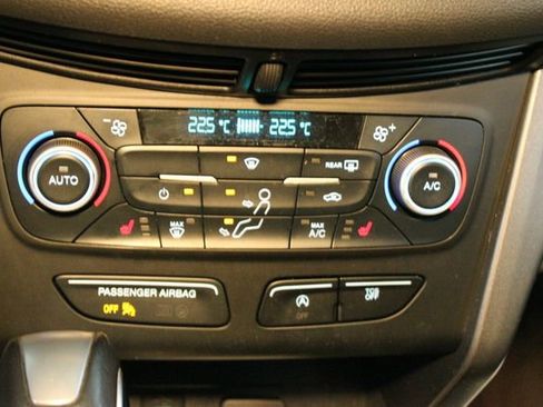 Used 2019 Ford Escape SEL image 26