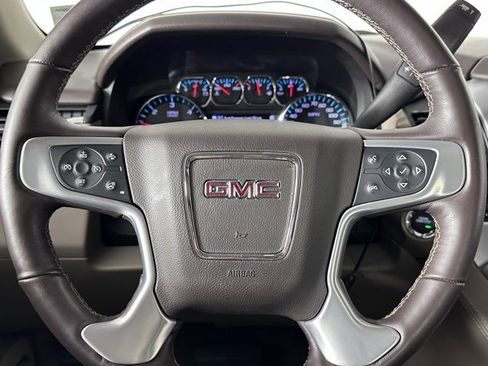 Used 2018 GMC Yukon SLT w/ Open Road Package image 11