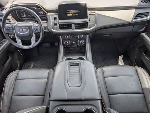 Used 2023 GMC Yukon XL SLT RWD image 5