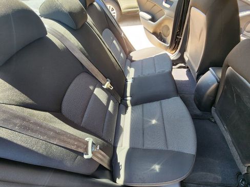 Used 2017 Kia Forte LX image 7