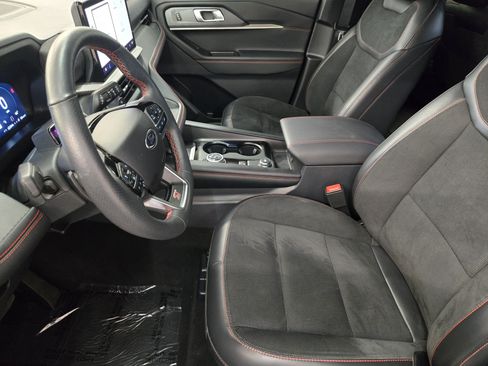Certified 2025 Ford Explorer ST AWD/4WD image 13