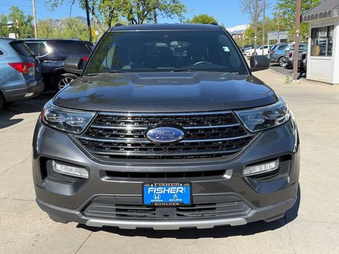 Used 2020 Ford Explorer XLT w/ Equipment Group 202A AWD/4WD image 9